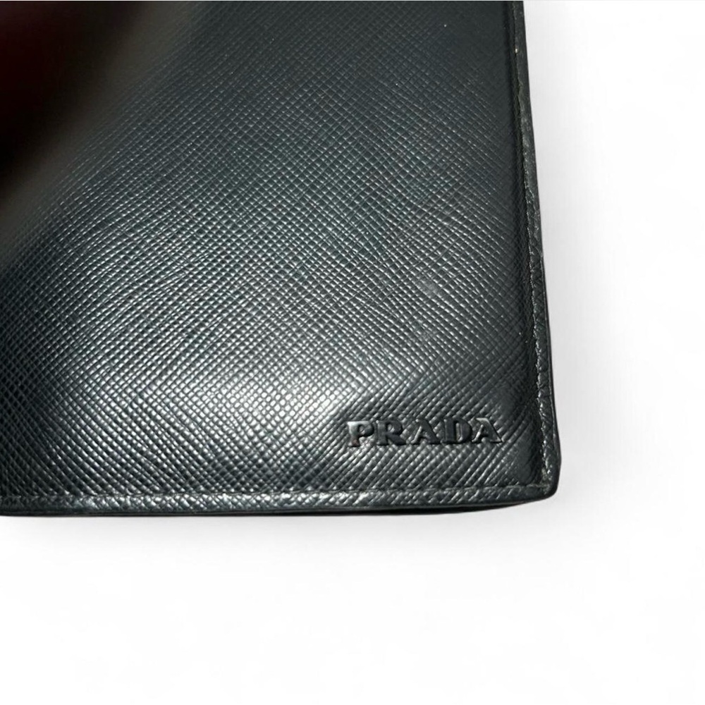 🔥 Prada Wallet 🔥 - Picture 2 of 6
